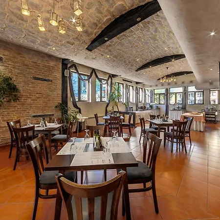 Flora-daisy Aparthotel Borovets