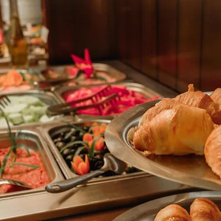 Flora-daisy Hotel apartamentowy Borowec