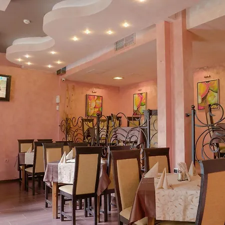 Flora-daisy Lägenhetshotell Borovets