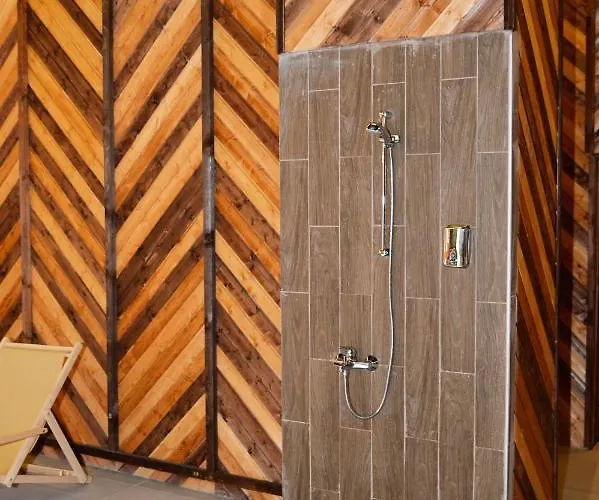 Flora-daisy Lägenhetshotell