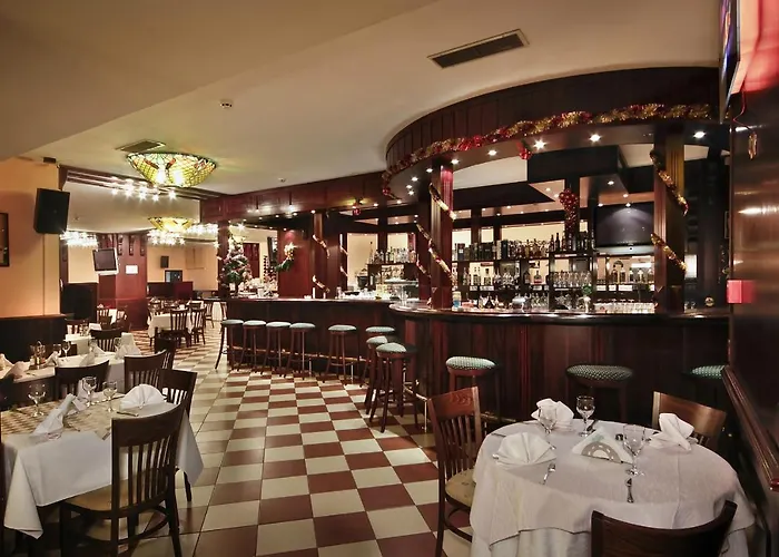 מלון דירות Flora-daisy 3*