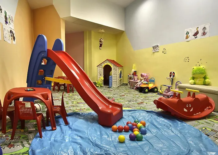 Flora-daisy 3* בורובץ