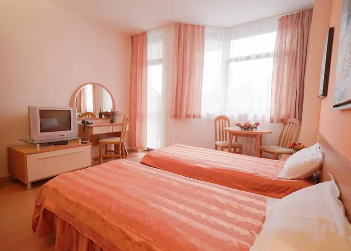 Flora-daisy מלון דירות בורובץ